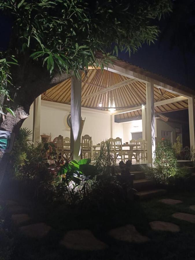 Utama Villas Beach Front Candidasa Eksteriør billede